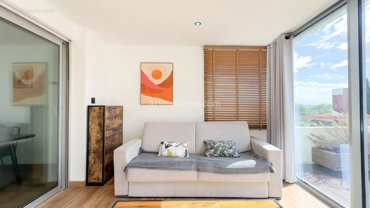 Appartement à VILLENEUVE-LOUBET