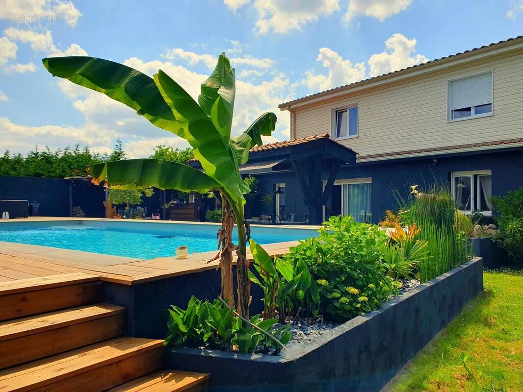 Maison à SAINTE-HELENE
