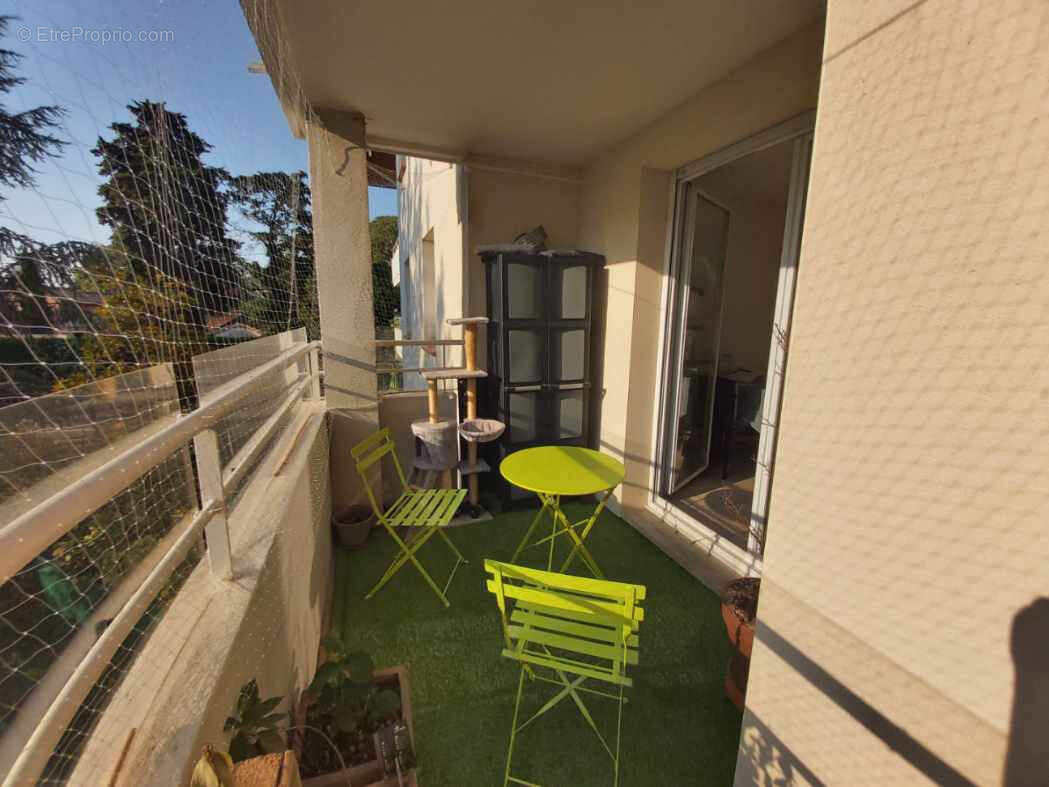 Appartement à MAUGUIO