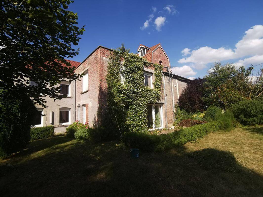Maison à BRUAY-LA-BUISSIERE