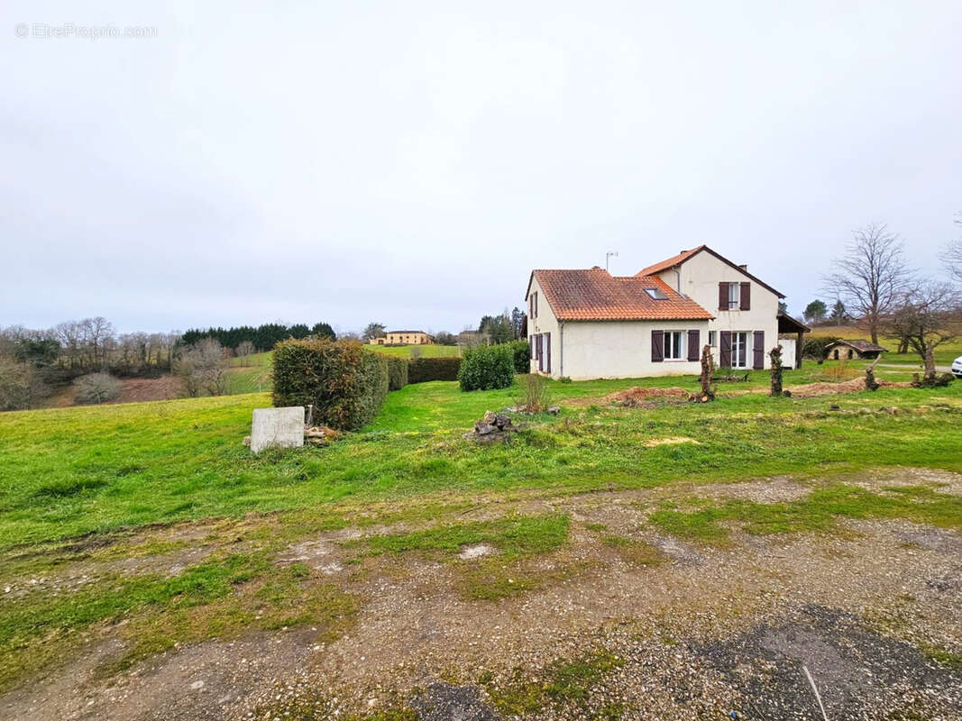 Maison à SOTURAC