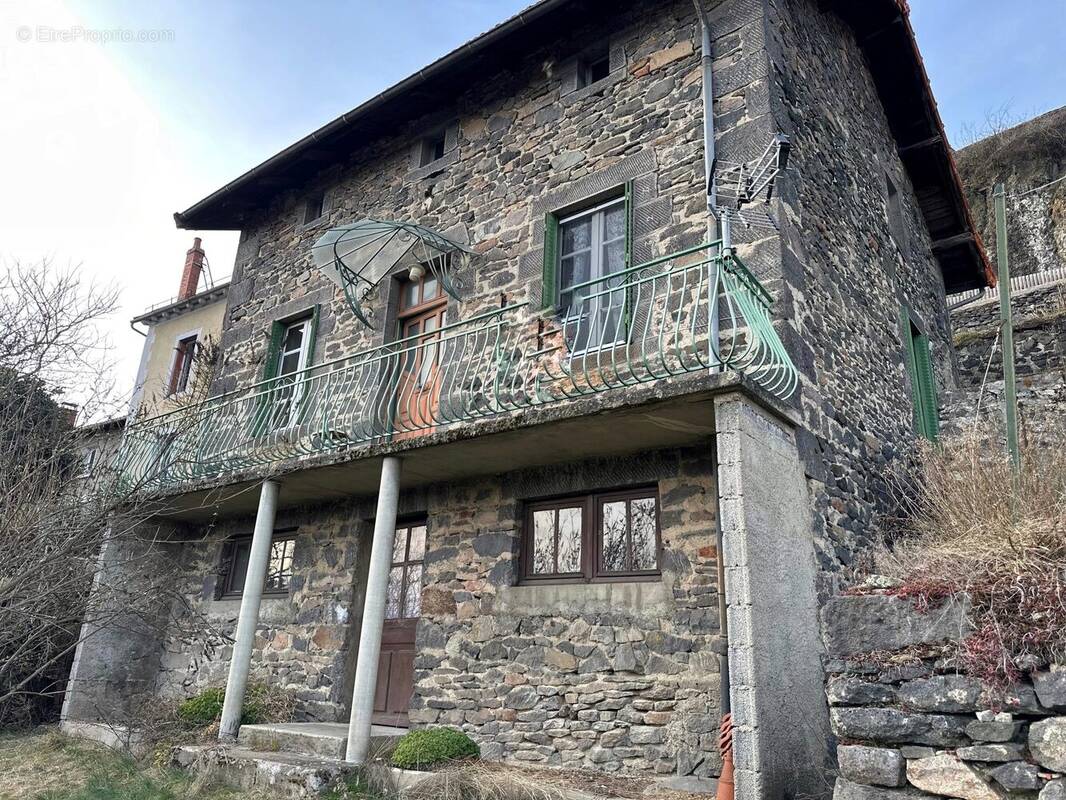 Maison à SAINT-FLOUR