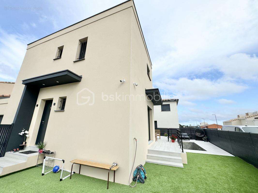 Maison à SAUVIAN