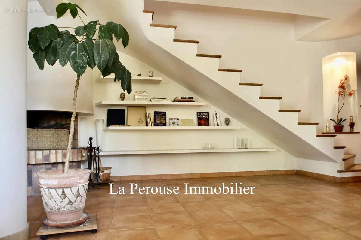 Maison à EZE