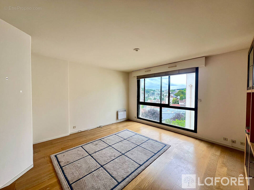 Appartement à SEVRES
