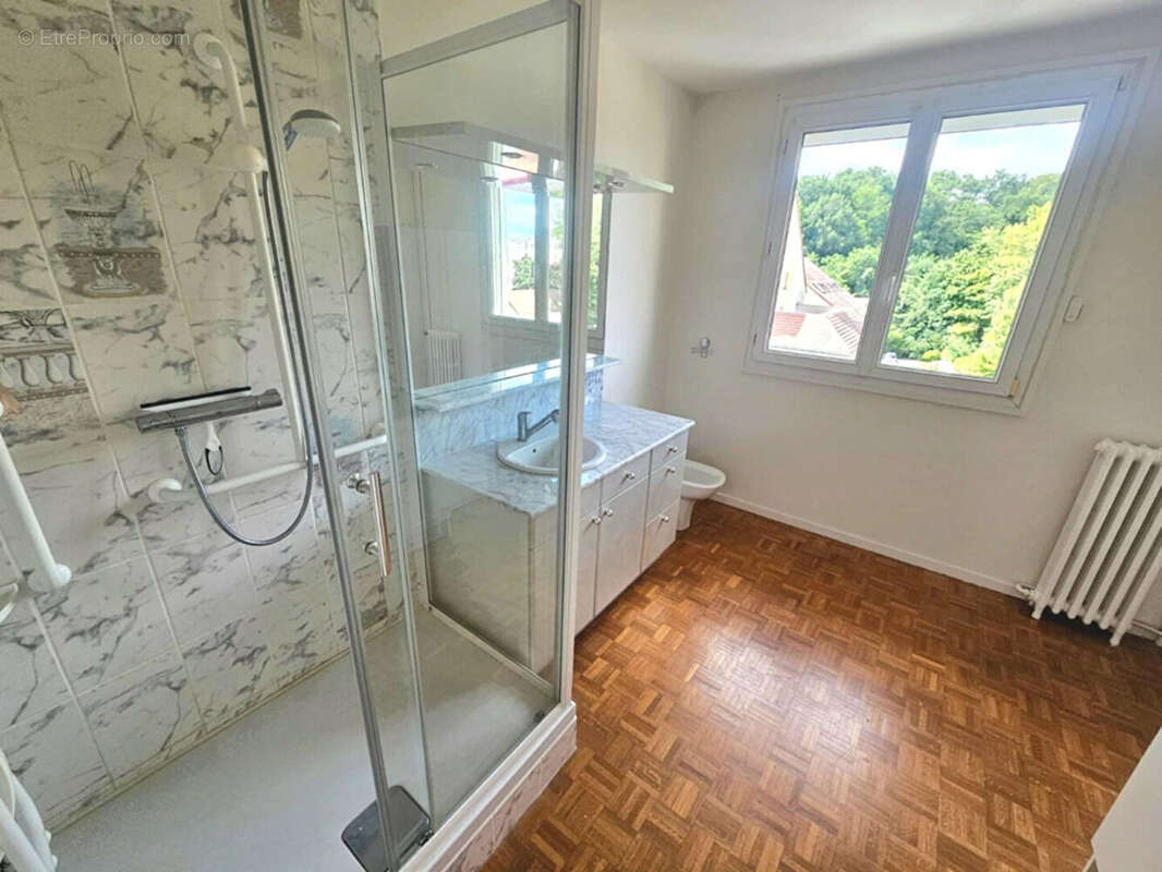 Appartement à AVON