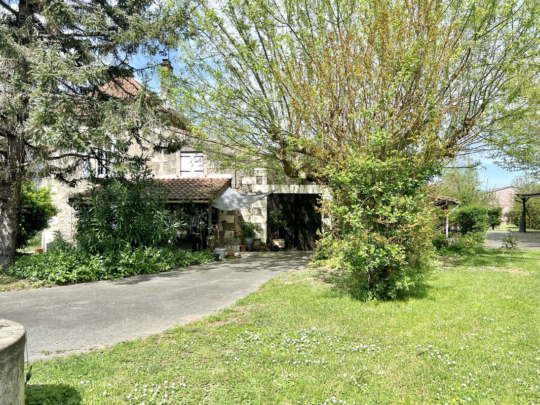 Maison à PELLEGRUE