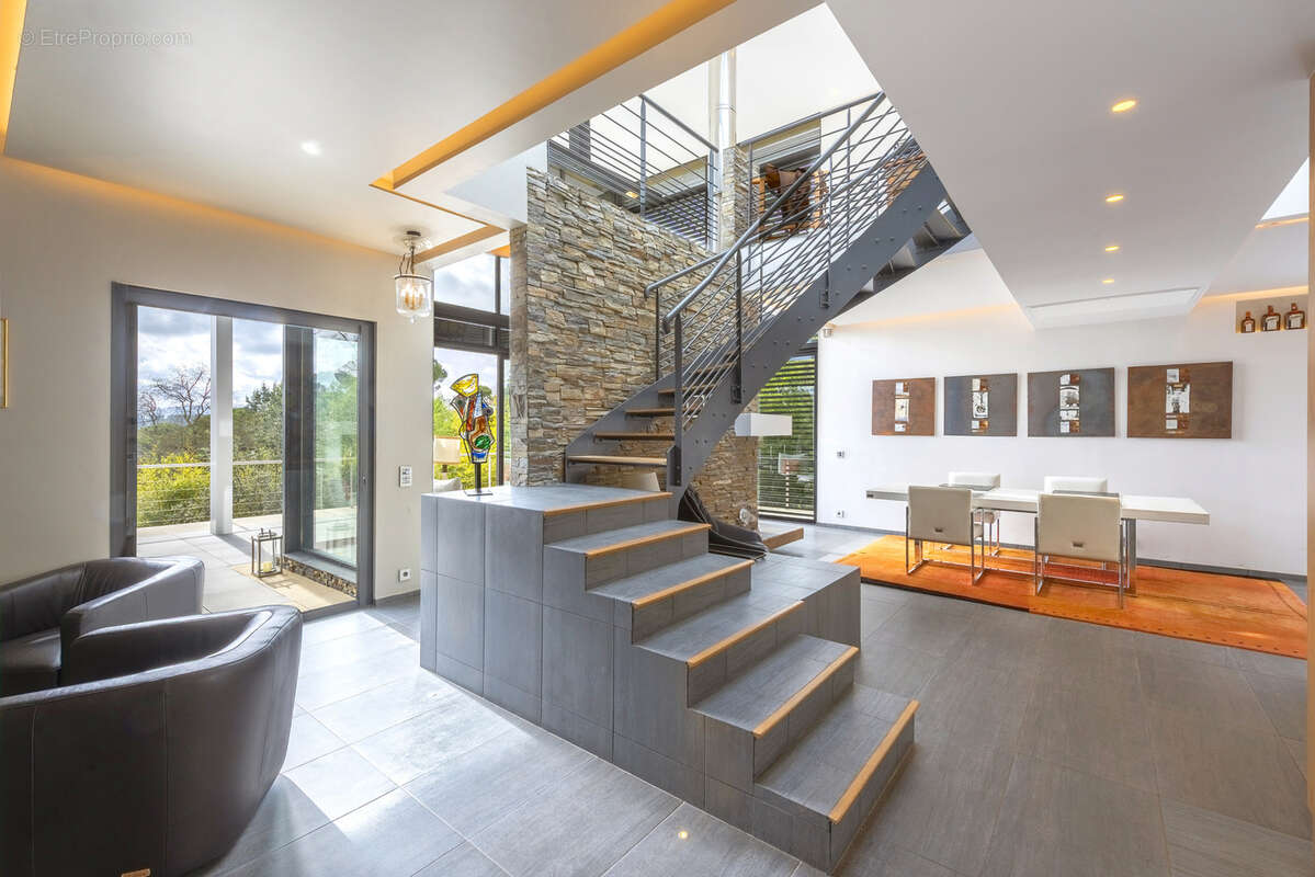 Maison à MOUGINS