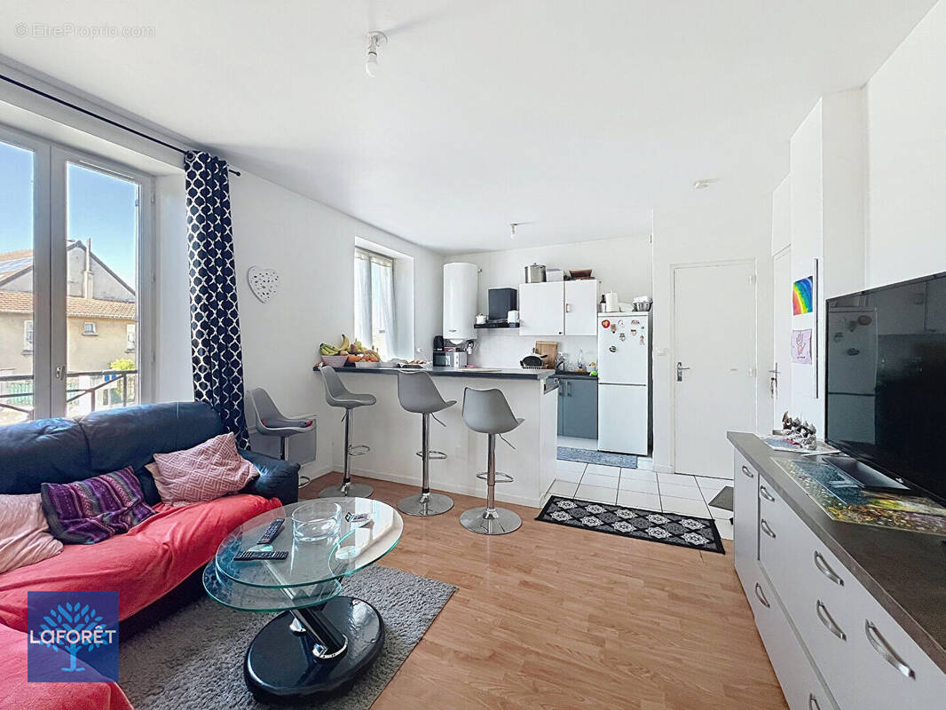 Appartement à VILLABE