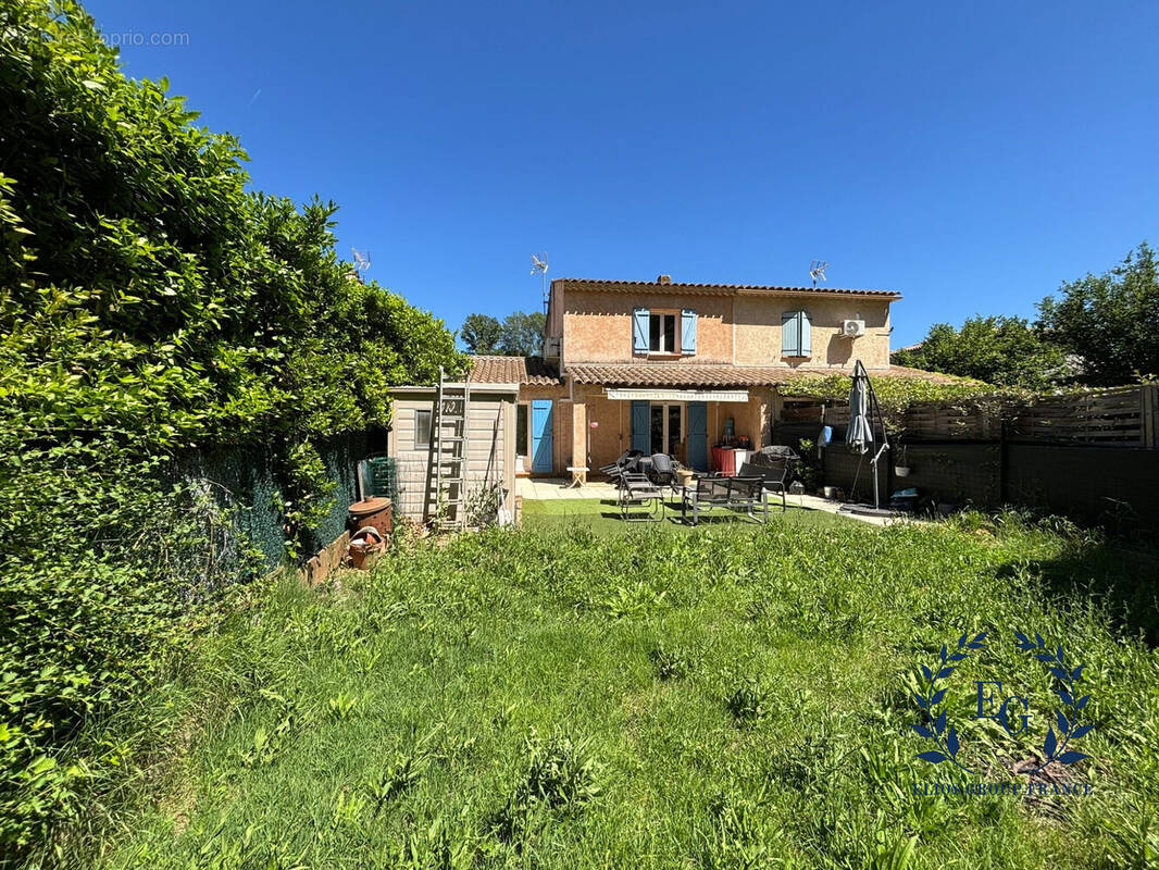 Maison à SALERNES