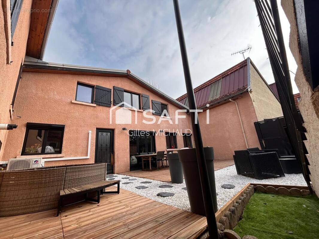 Photo 1 - Maison à ROANNE