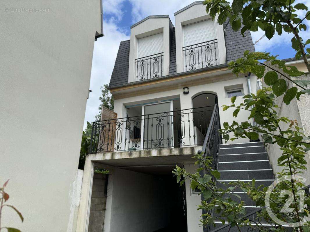Maison à FONTENAY-SOUS-BOIS