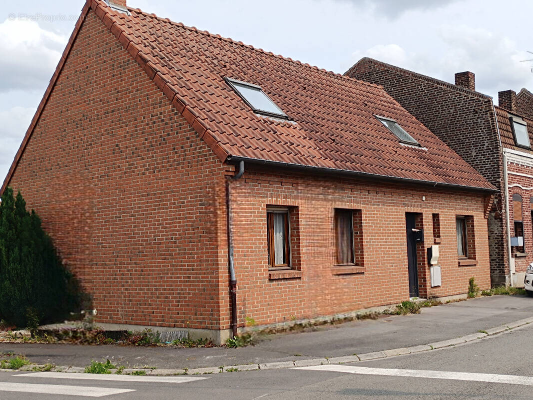 Maison à LAMBRES-LEZ-DOUAI