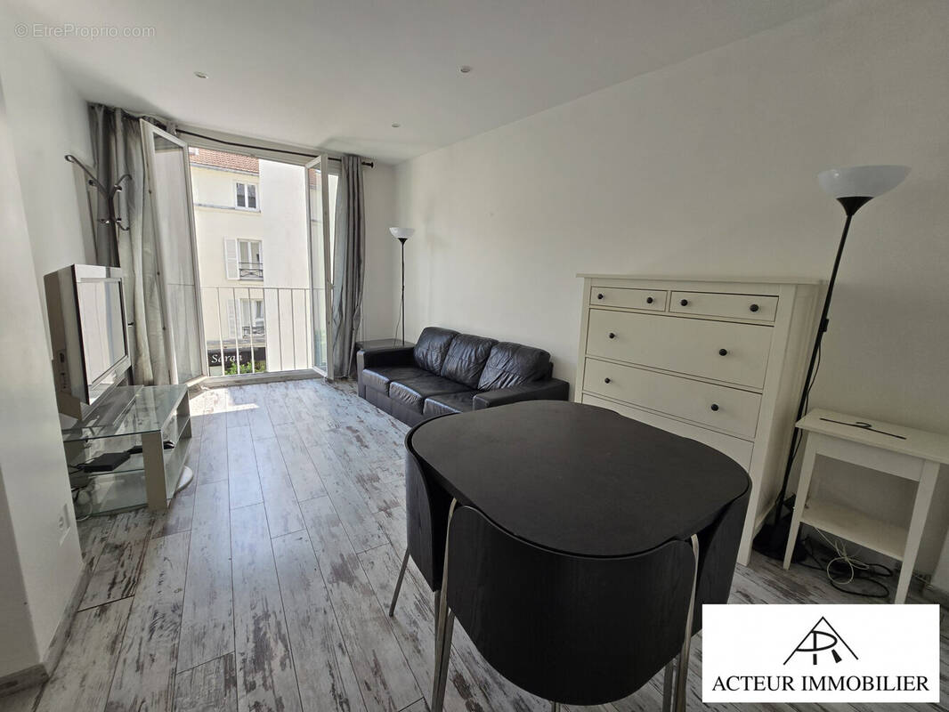 Appartement à NEUILLY-SUR-SEINE