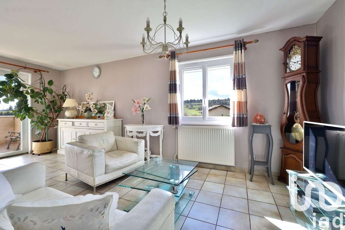 Photo 2 - Maison à GREZIEU-LA-VARENNE
