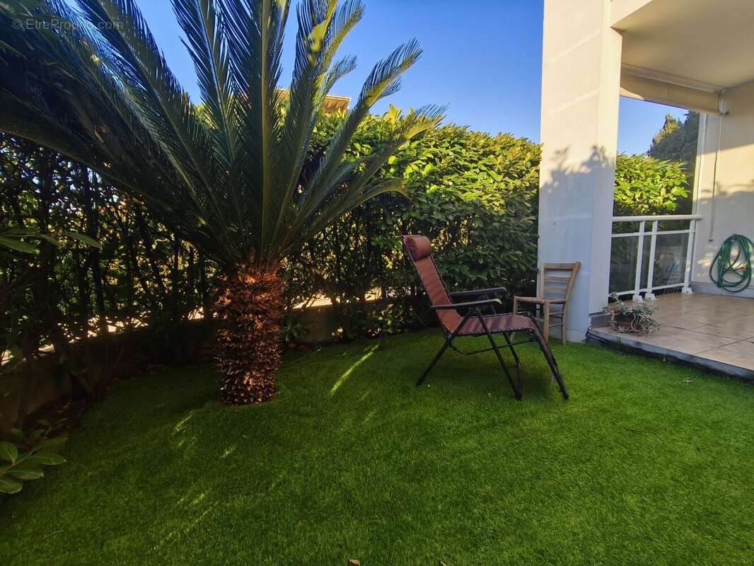 Appartement à MANDELIEU-LA-NAPOULE