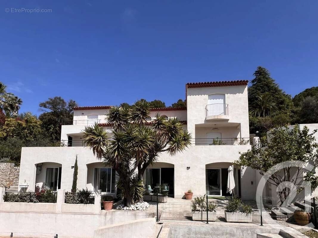 Maison à MOUGINS