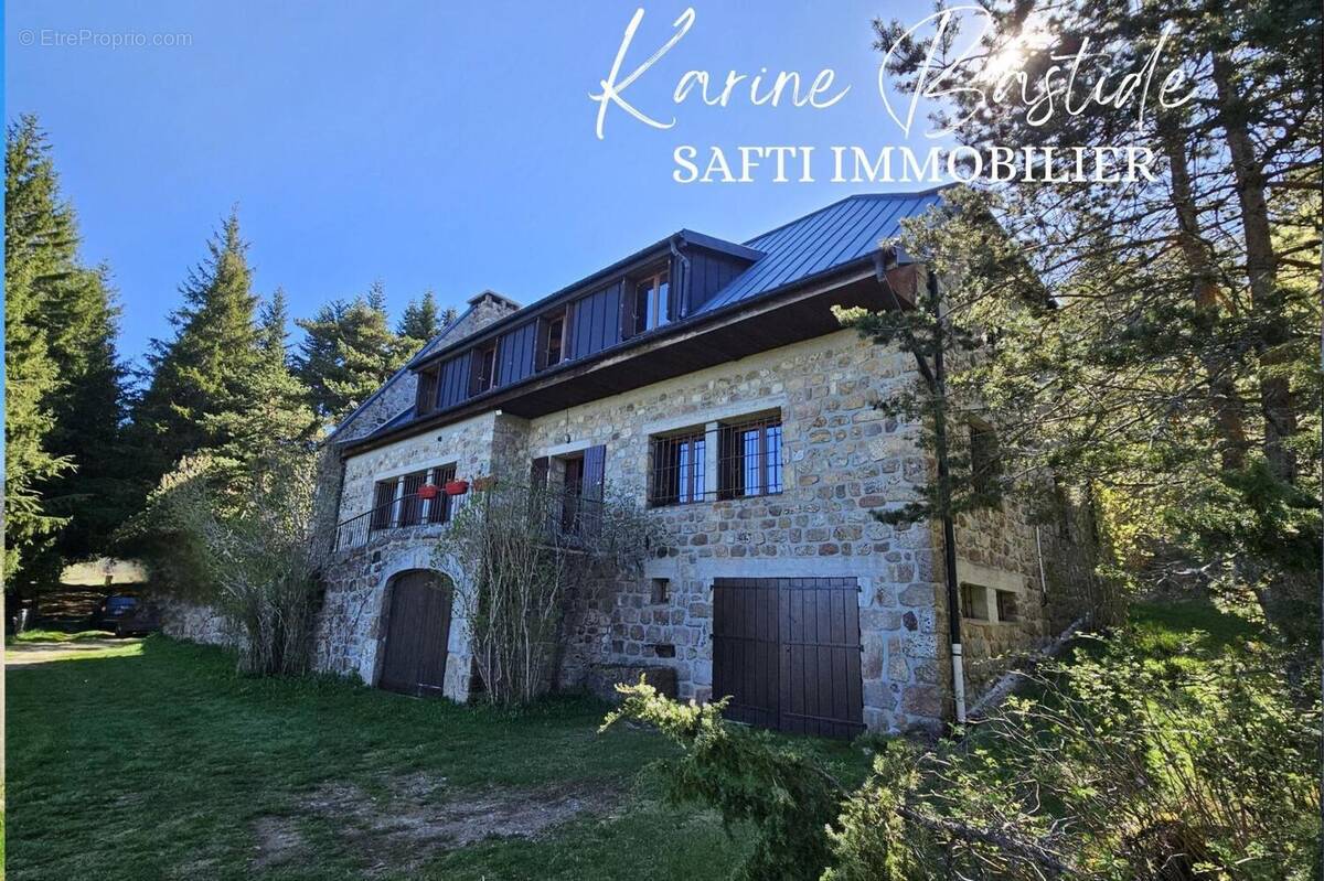 Photo 1 - Maison à LE LAC-D&#039;ISSARLES