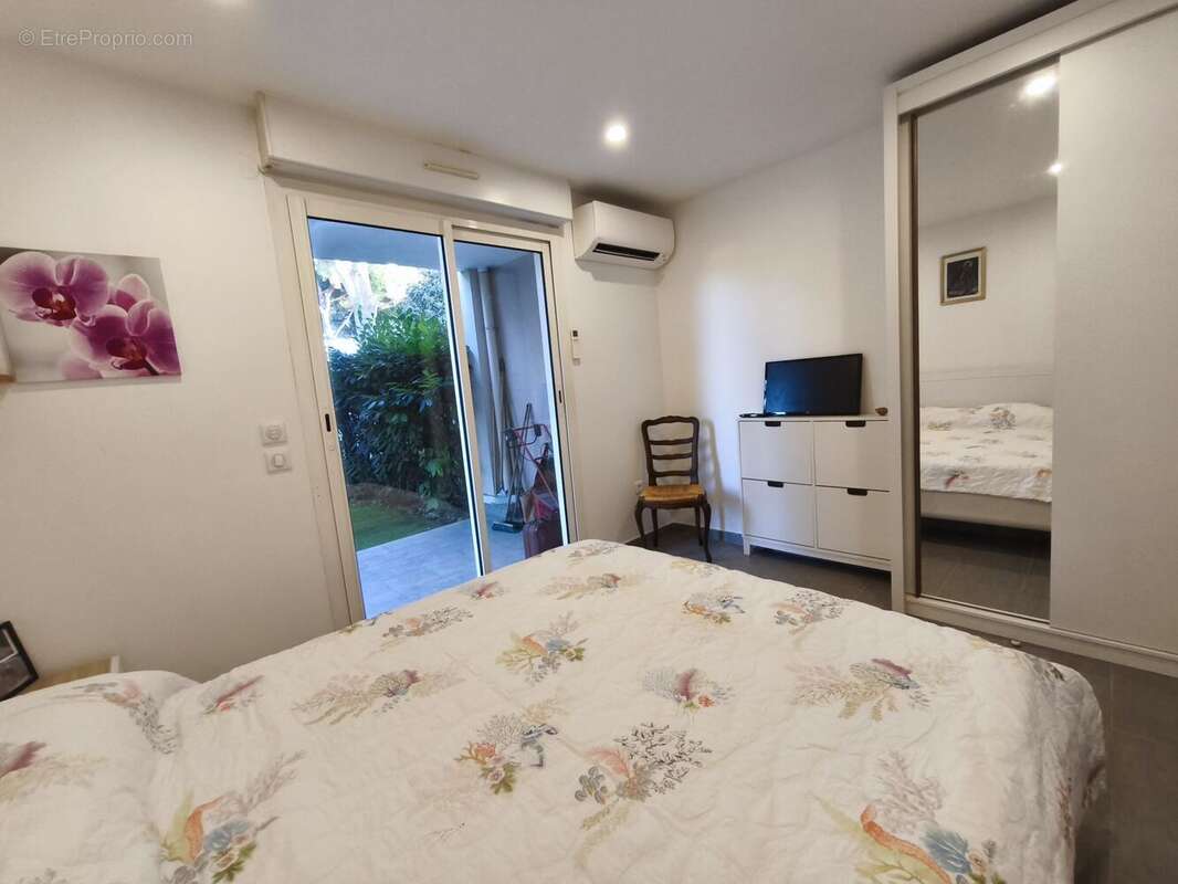Appartement à MANDELIEU-LA-NAPOULE