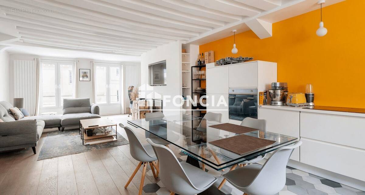 Appartement à PARIS-4E