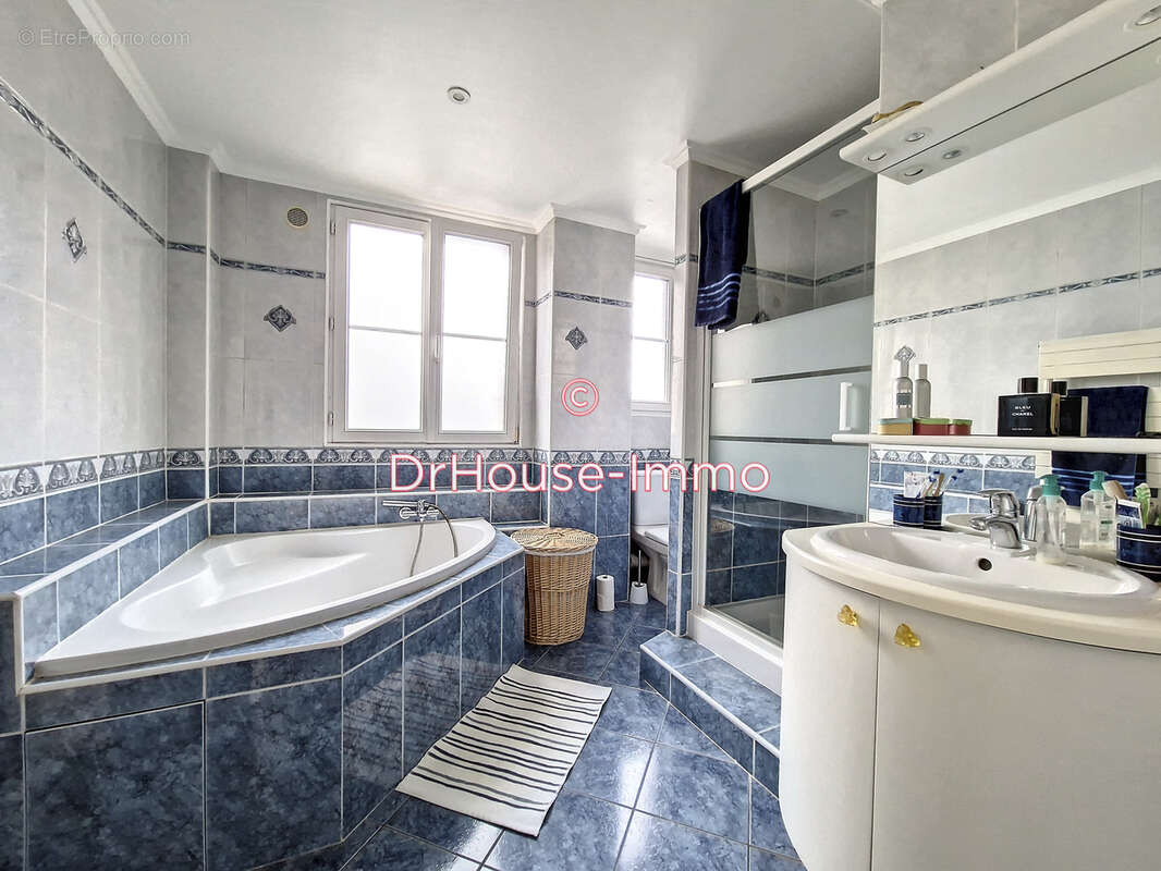 Appartement à LE BOURGET