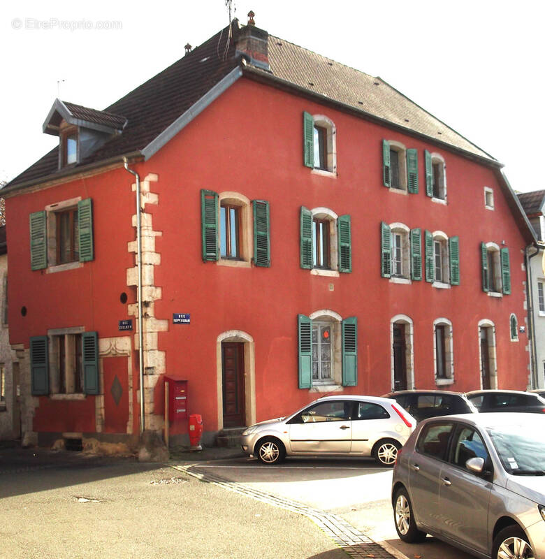 Appartement à BAUME-LES-DAMES
