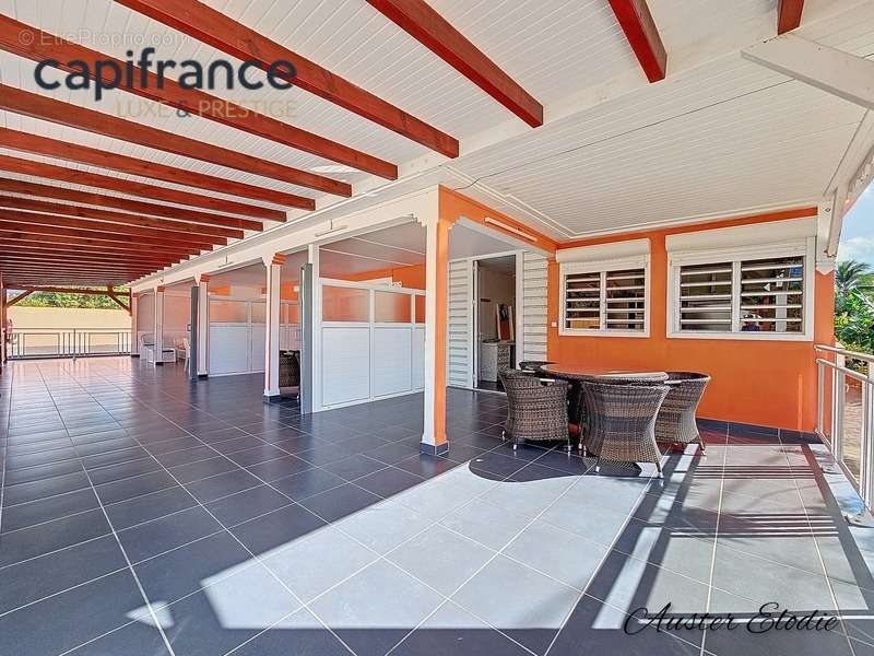 Maison à SAINT-FRANCOIS