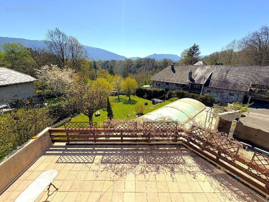 Maison à CHAPEIRY