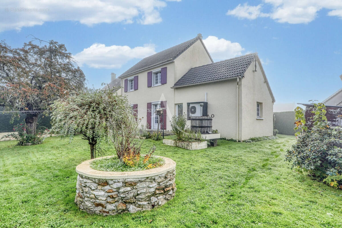 Maison à ETREPAGNY
