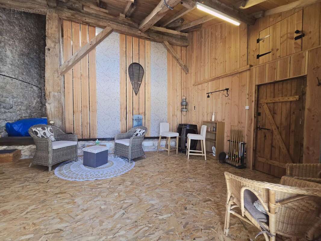 Maison à EYMET