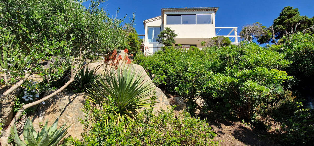Maison à HYERES