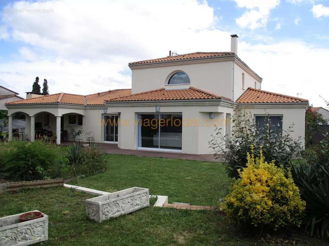 Maison à LE HAILLAN