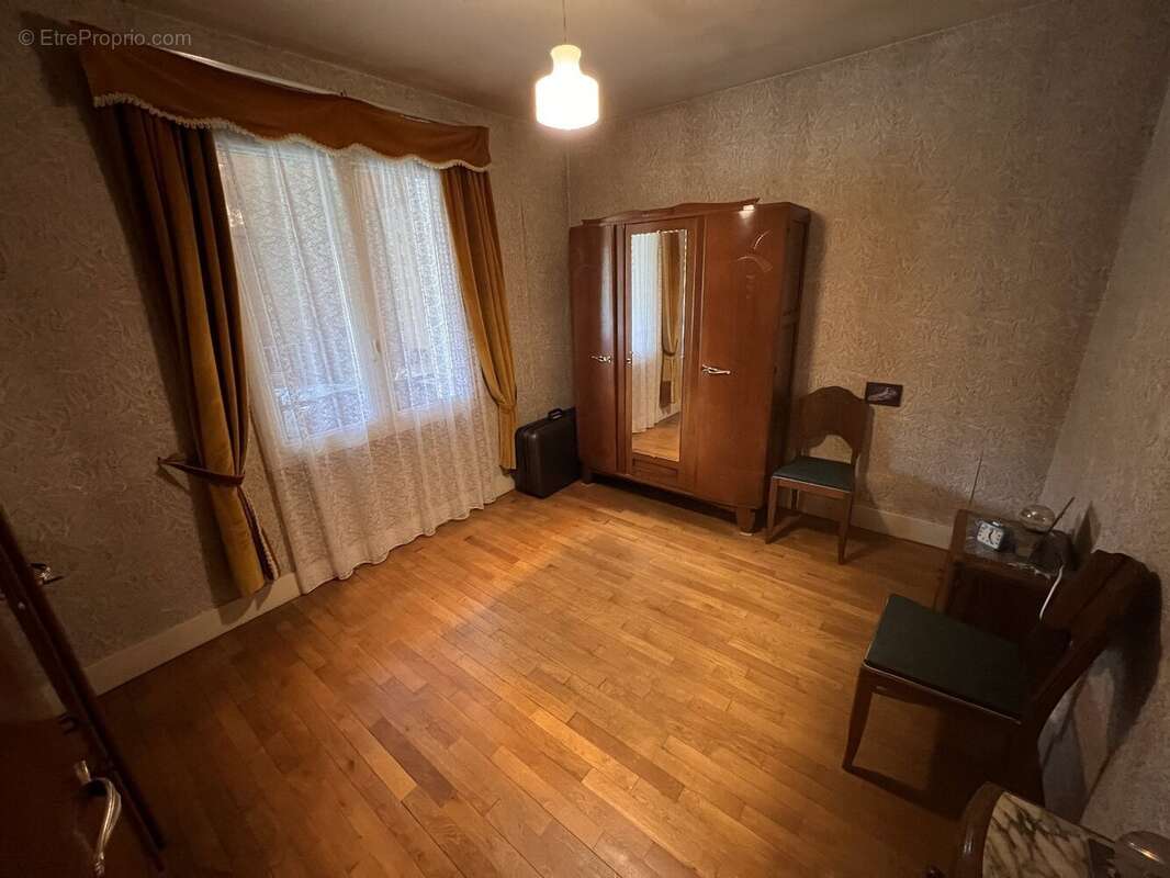 Maison à SAINT-CHERON