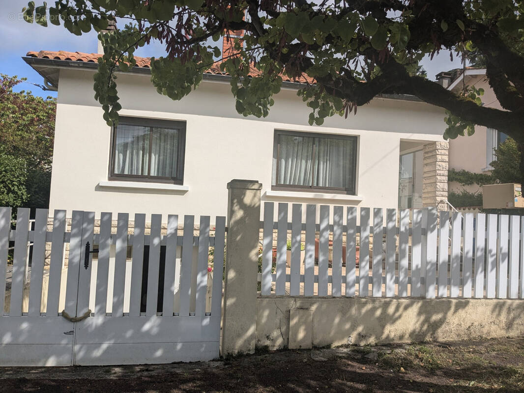 Maison à SAINTES