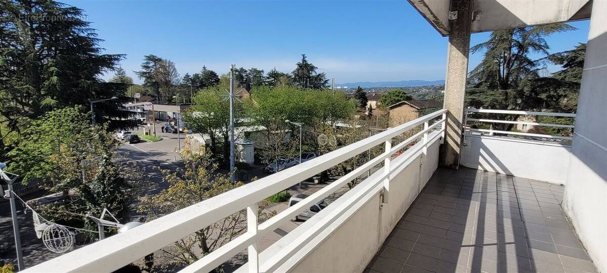 Appartement à FONTAINES-SUR-SAONE
