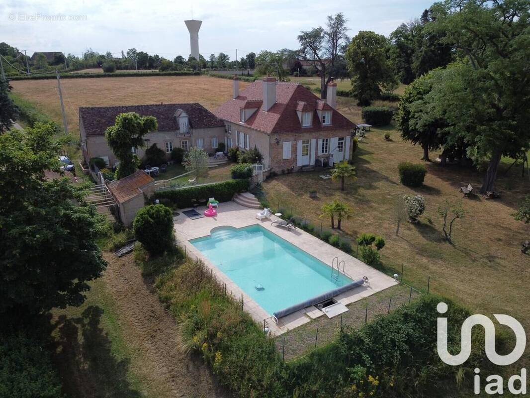Photo 1 - Maison à MOULINS