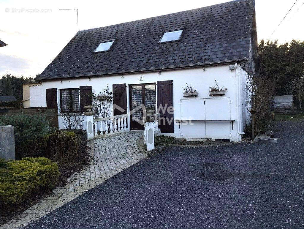 Maison à AVESNELLES