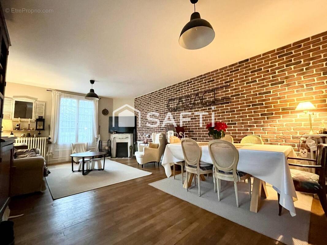 Photo 1 - Maison à LA FERTE-ALAIS