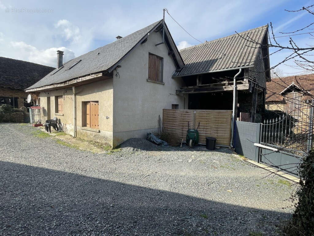 Maison à LUBERSAC