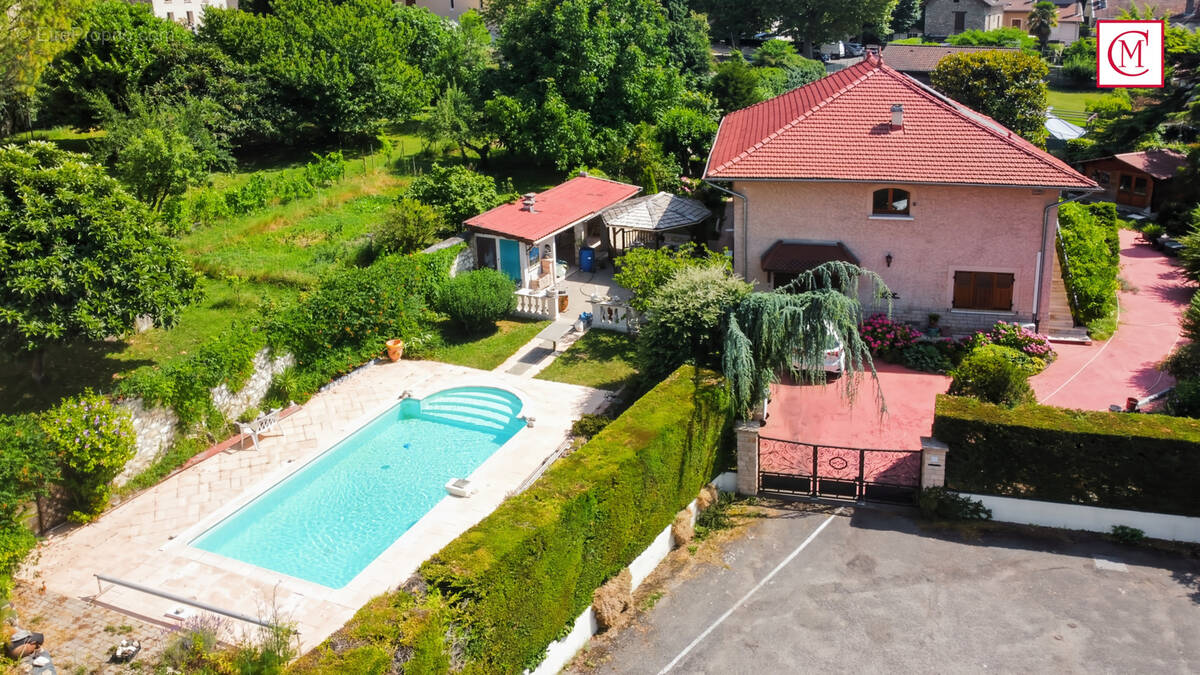 Maison à SAINT-MARTIN-D&#039;HERES