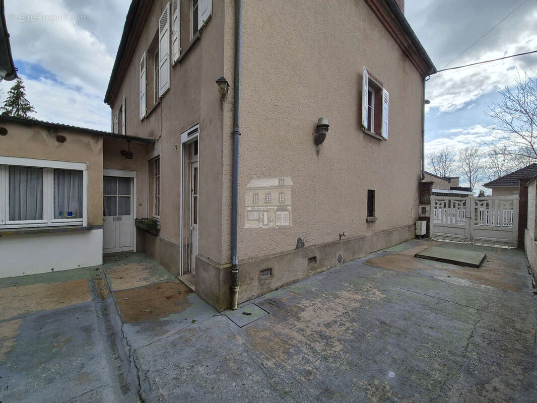 Maison à BEAUMONT-LE-ROGER
