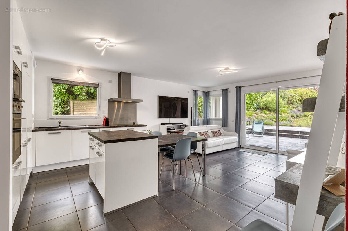 Appartement à ANNECY-LE-VIEUX