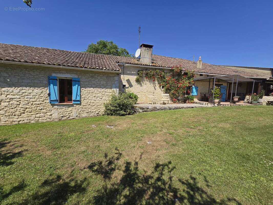 Maison à EYMET