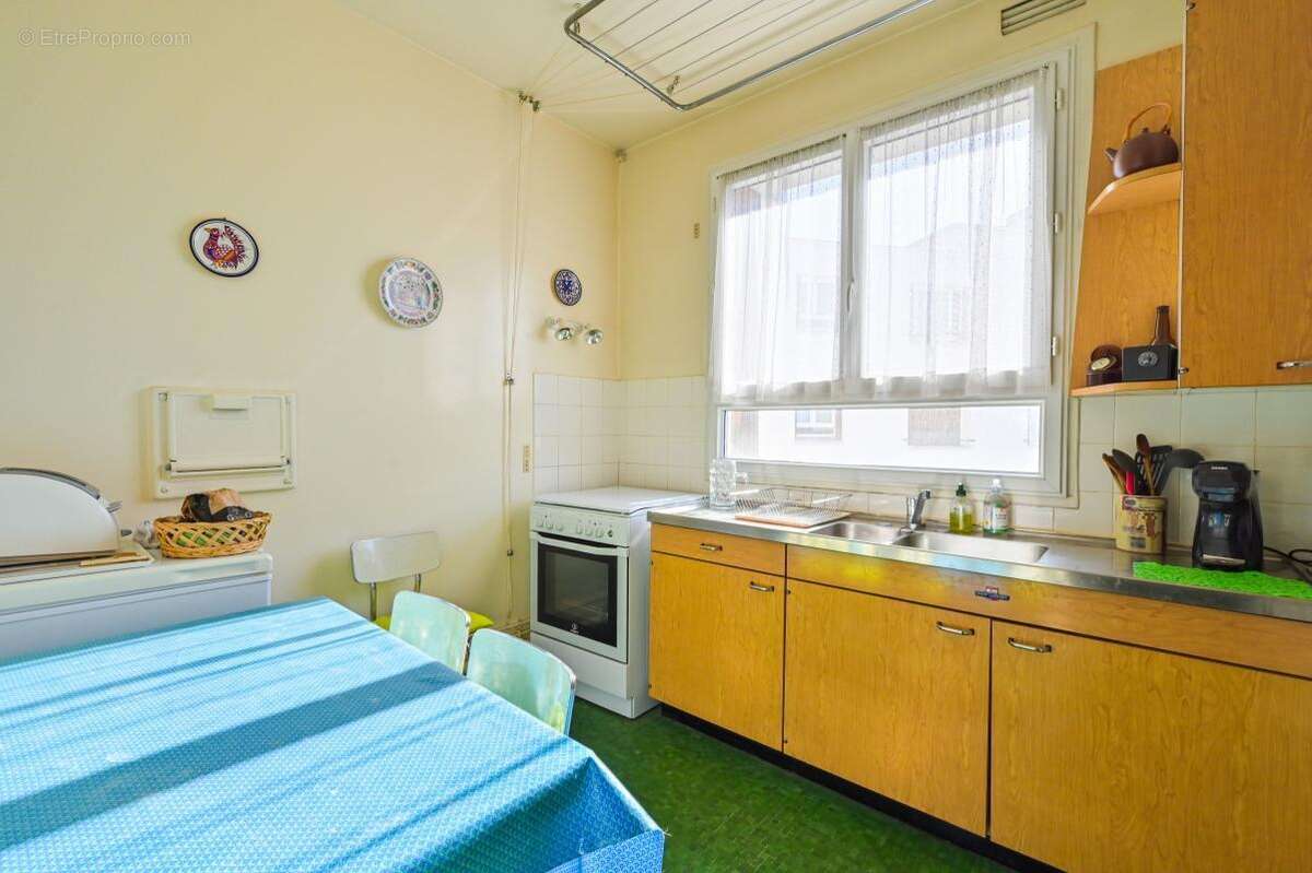 Appartement à PARIS-19E