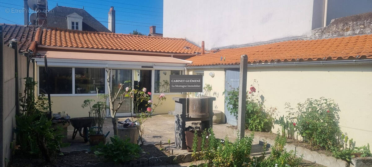 Maison à BOUAYE