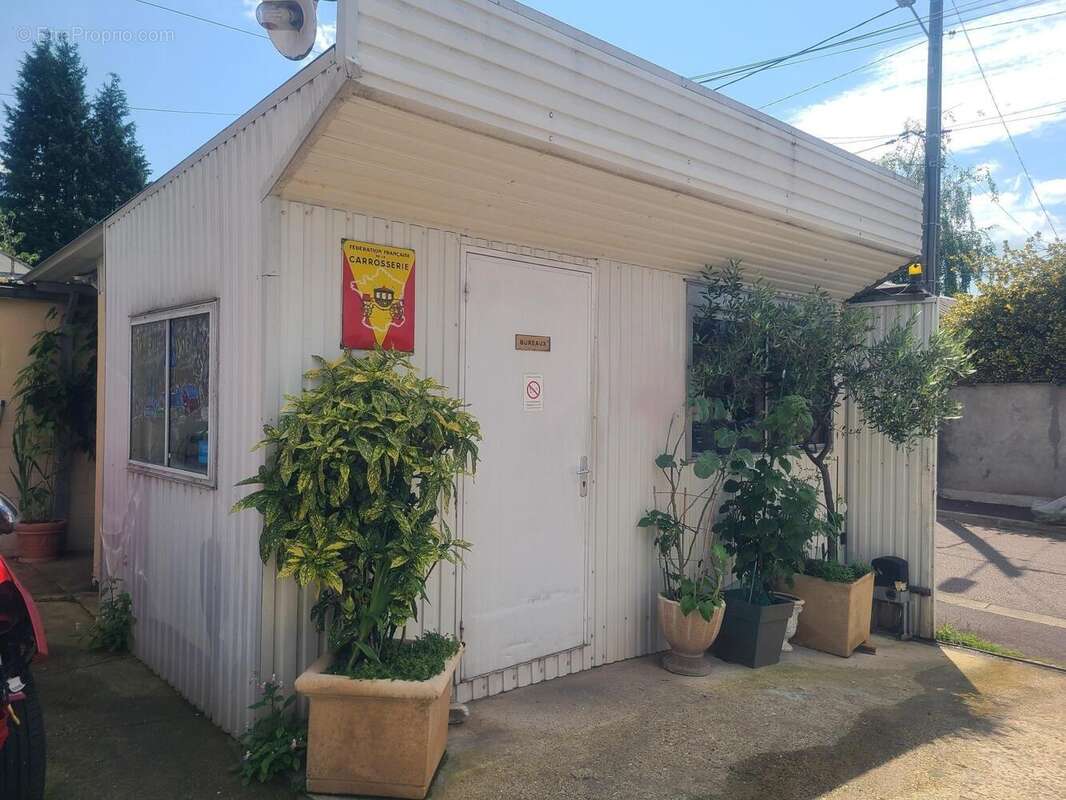 Photo 2 - Commerce à LE PETIT-QUEVILLY