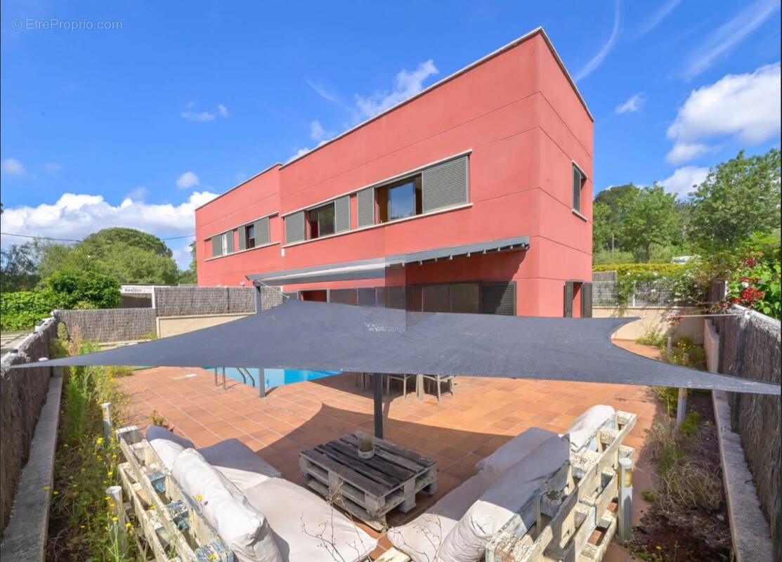 Maison à BEURLAY