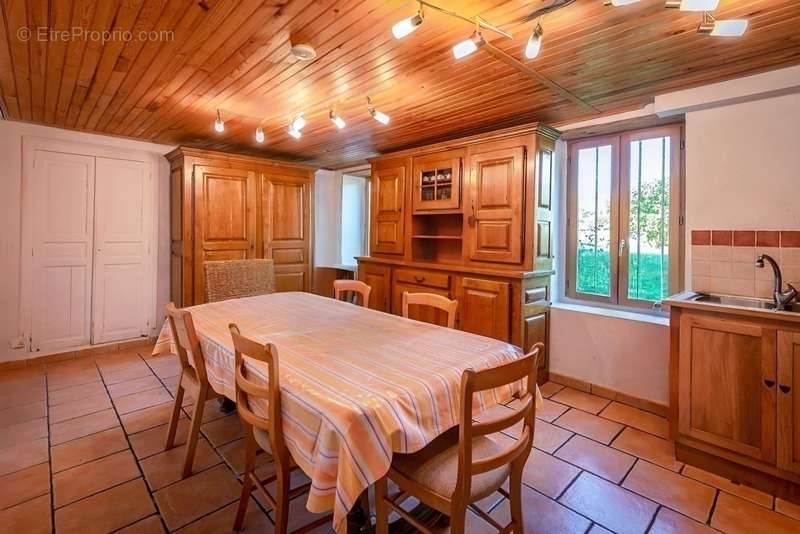 Maison à CHOUVIGNY
