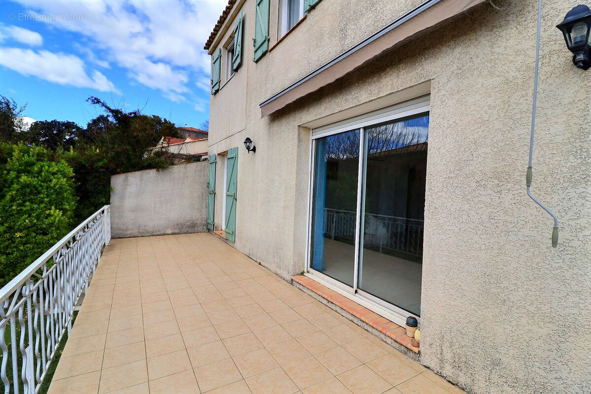 Maison à JUNAS