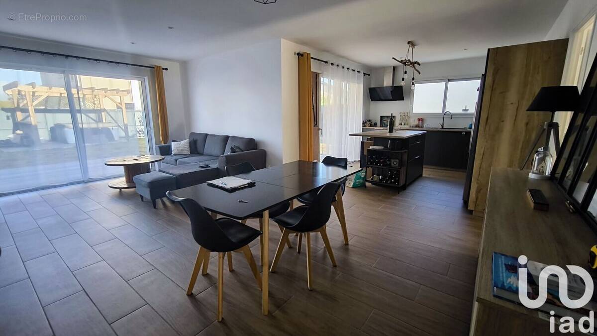 Photo 1 - Maison à ILLATS